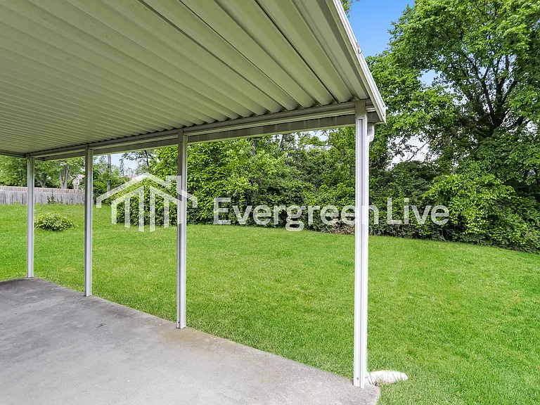 774 Crowden Dr — Photo 15