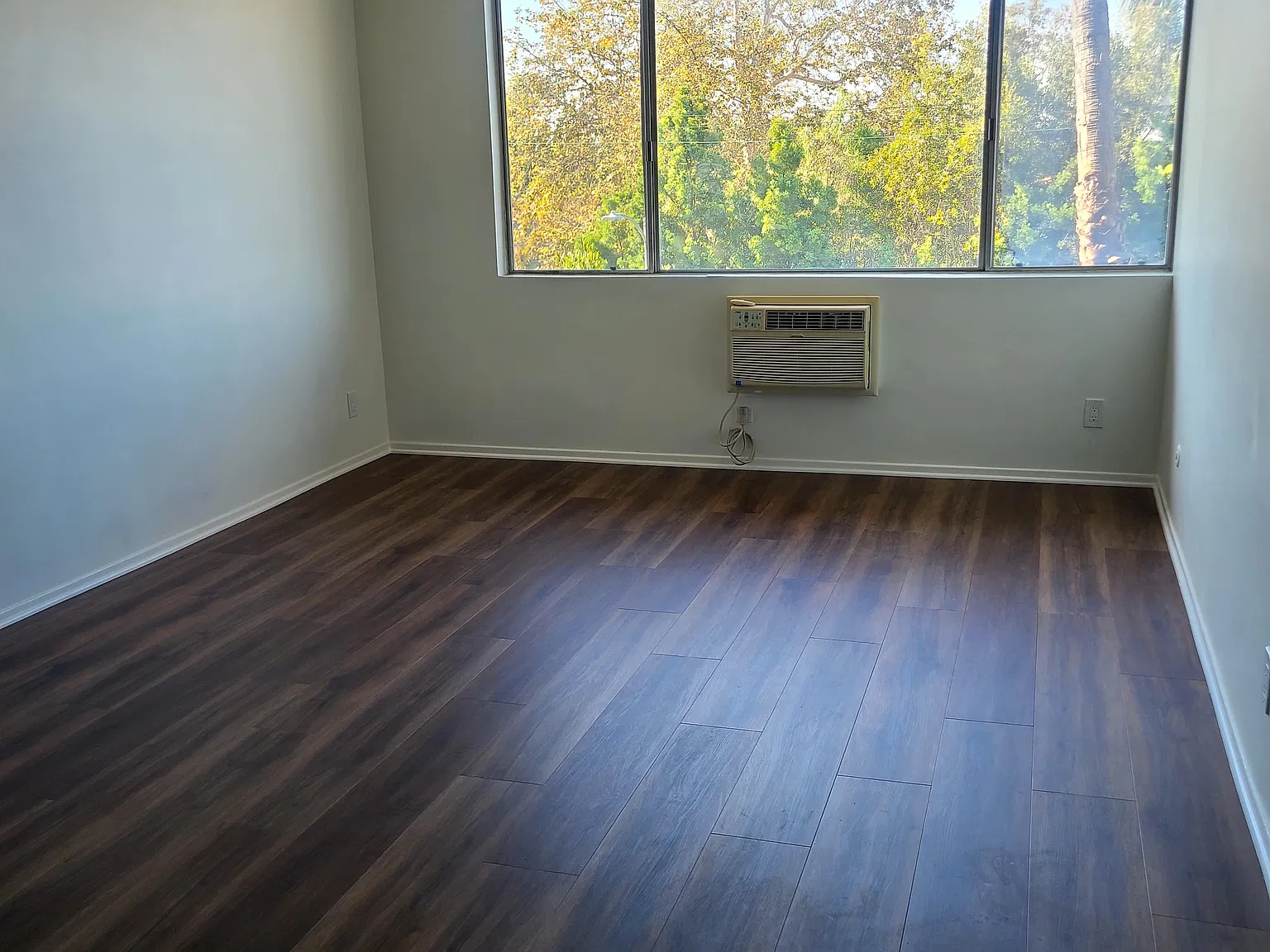 1 bed, 800 sqft, $2,250 — Photo 2