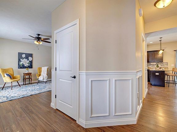 3rd image of 2770 E Creeks Edge Dr