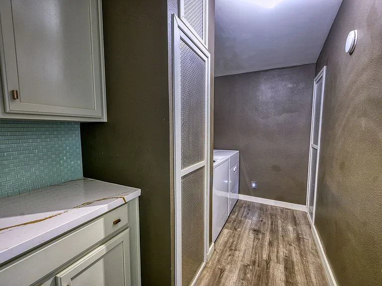 5581 Wheatfield Dr — Photo 13
