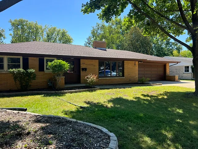 4 bed, 2177 sqft, $2,800 — Photo 1