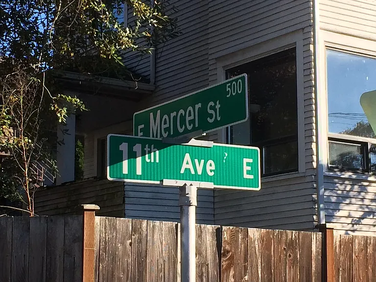 533 11th Ave E #4 — Photo 9