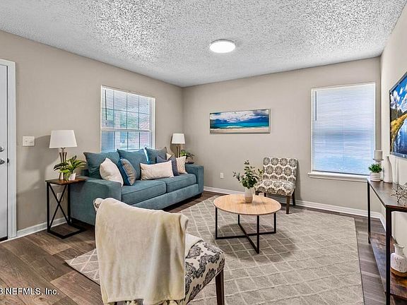4th image of 1644 GOLF FOREST Drive