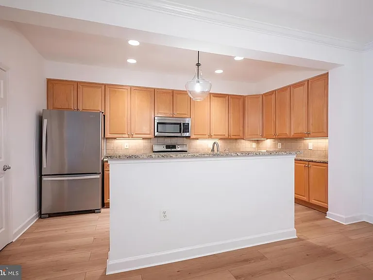 10328 Sager Ave #217 — Photo 9