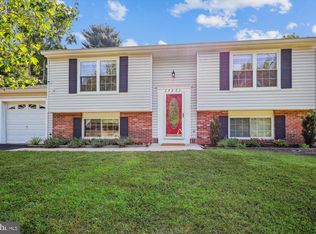 24221 Club View Dr, Gaithersburg, MD 20882