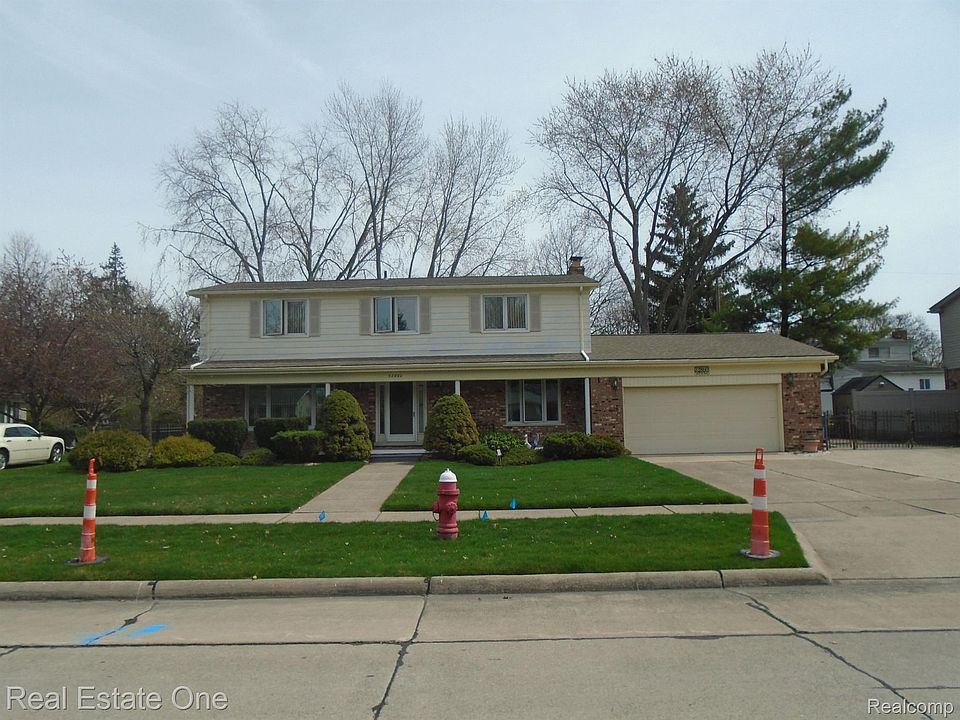1st image of 32860 Northampton Dr