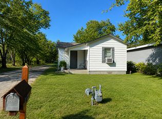 205 N Las Vegas Trl, White Settlement, TX 76108