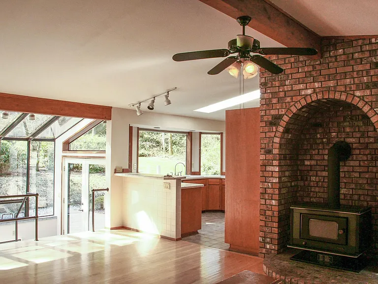 806 Hyak Way — Photo 24