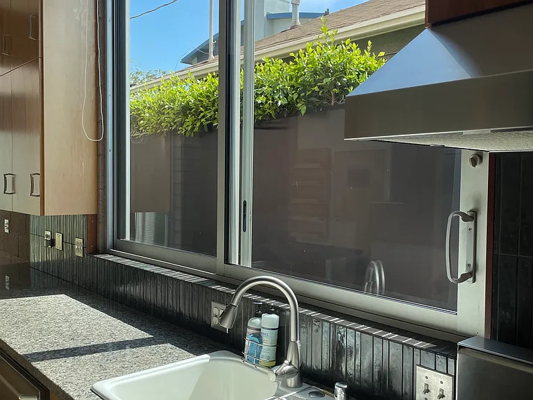 530 Brooks Ave — Photo 15