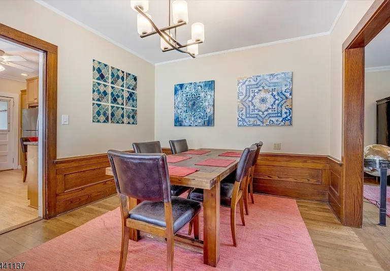 44 Walnut Cres — Photo 12