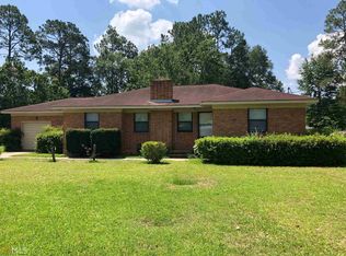 210 N Edgewood Dr, Statesboro, GA 30458