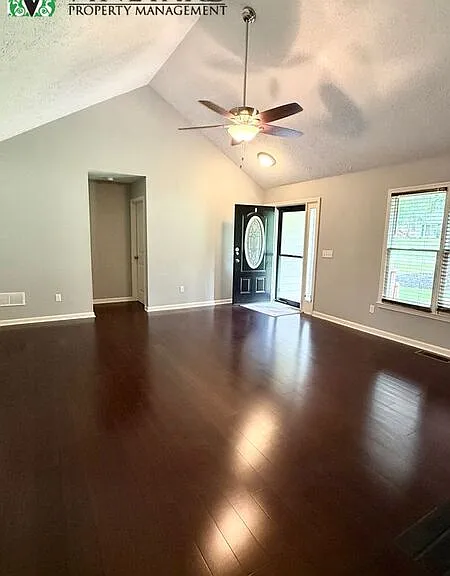 900 Clearbrook Crse SW — Photo 6