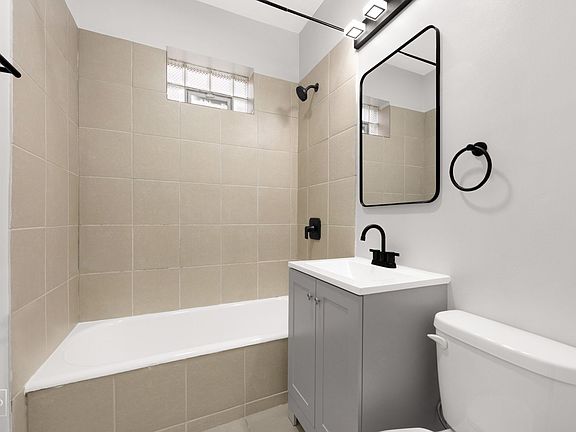 5th image of 4720 S Drexel Blvd #4726-1B