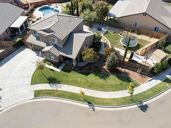 3rd image of 1421 E Monte Vista Ct