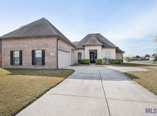 41151 Colonial Dr, Sorrento, LA 70778