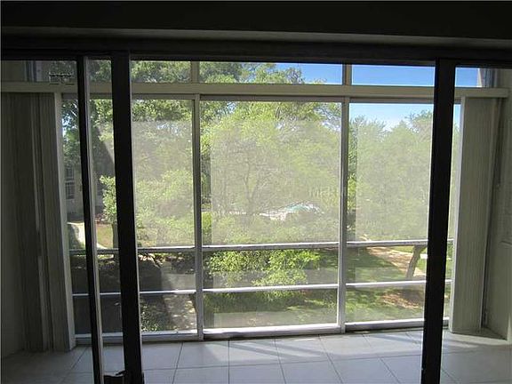 4th image of 700 Melrose Ave APT K31