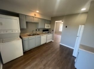 206 N Grant Ave APT C, Knob Noster, MO 65336