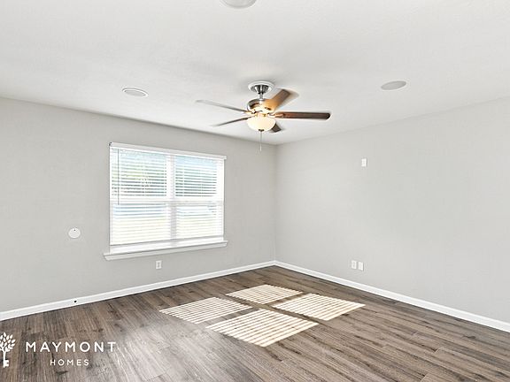 3rd image of 822 Rumfield Rd