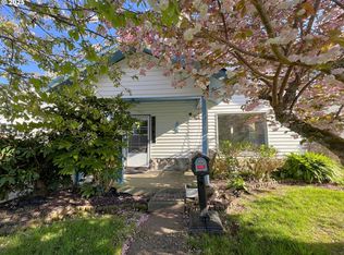 1042 Fir Ave, Reedsport, OR 97467