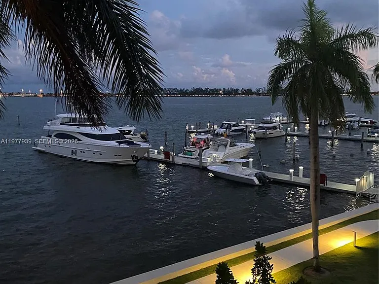 1541 Brickell Ave #B403 — Photo 22