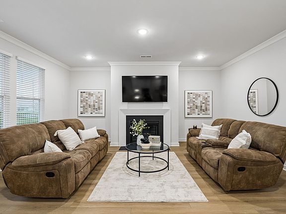 4th image of 2461 Williams Ridge Dr