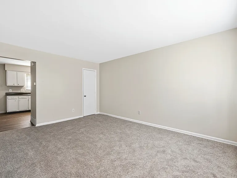 802 Harrisburg Pike #2/1B — Photo 7
