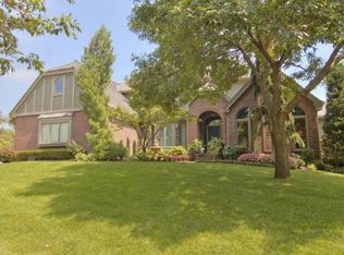 2249 W 118th Ter, Leawood, KS 66211