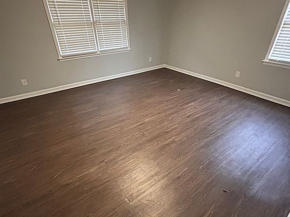 4th image of 260 Kimberly Way #260