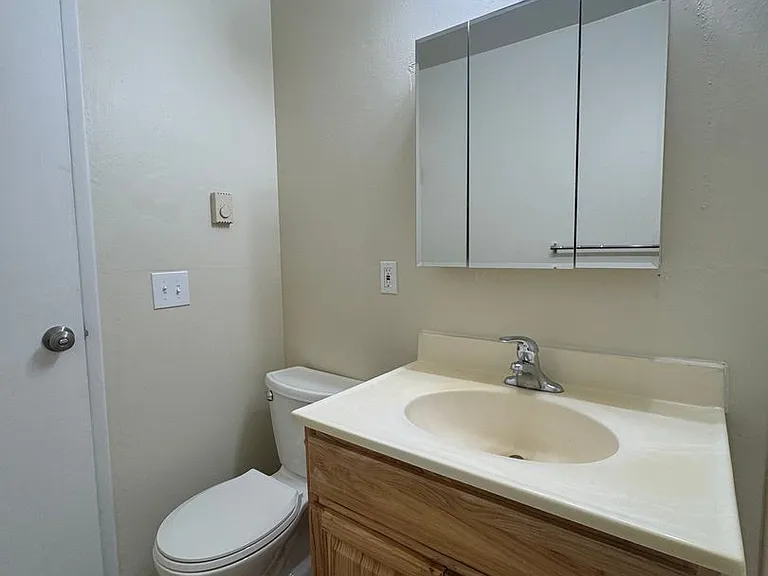 88 Lincoln St — Photo 5