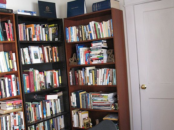 Smaller bedroom 