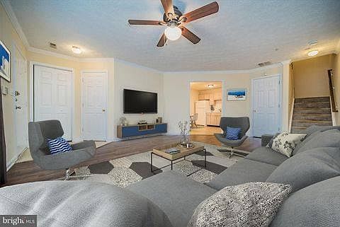 3rd image of 40 Ironstone Ct APT C