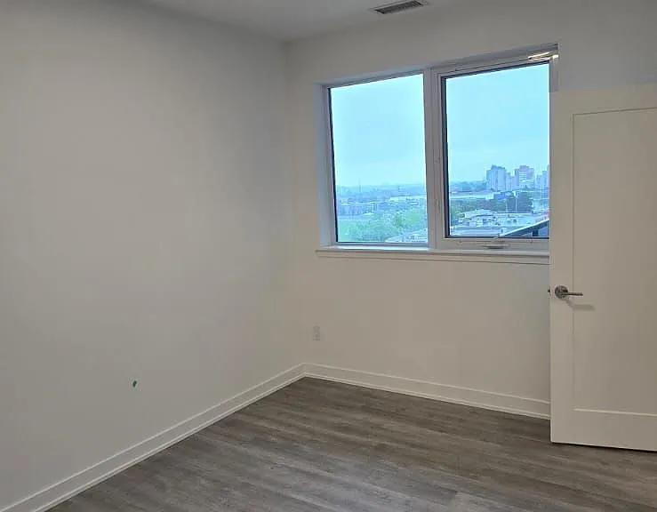 5105 Hurontario St #603 — Photo 9