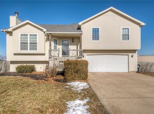 160 W Mockingbird St, Gardner, KS 66030