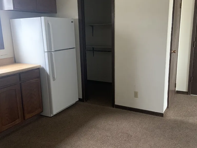 1701 University Dr #7 — Photo 7