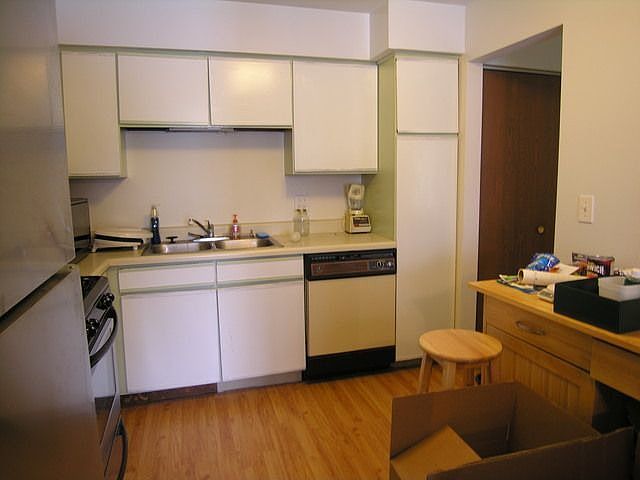 2nd image of 306 Sandpebble Ln