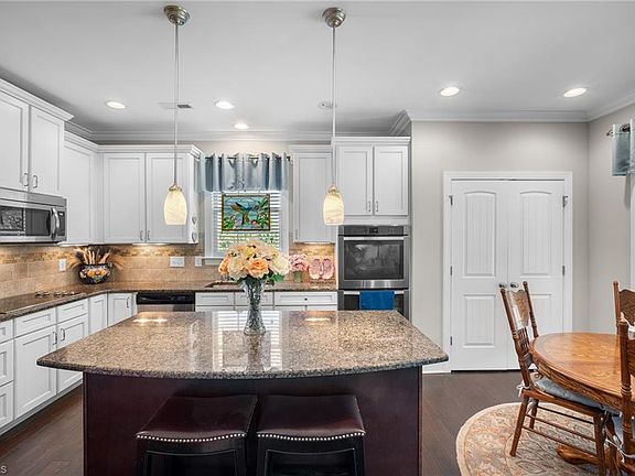 2nd image of 6908 River Gate Ct