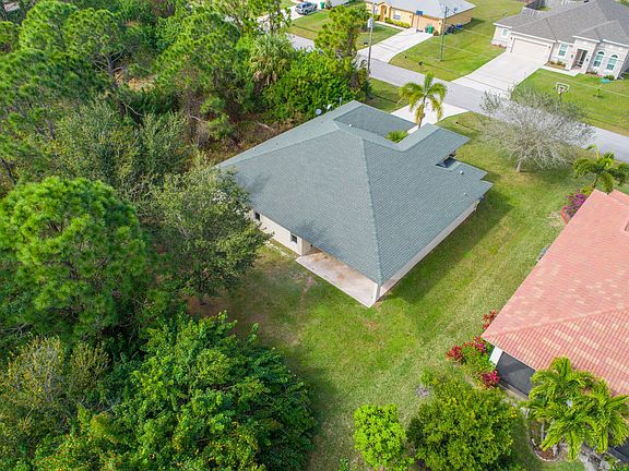 4th image of 6087 NW Deville Cir
