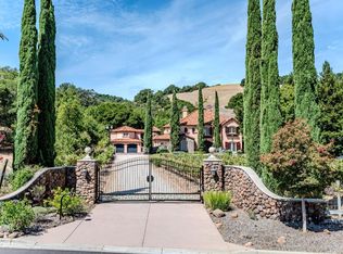 5371 Stonehurst Dr, Martinez, CA 94553