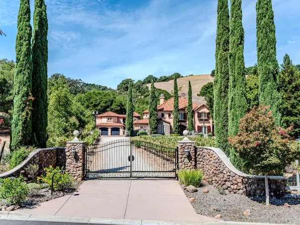 5371 Stonehurst Dr, Martinez, CA 94553