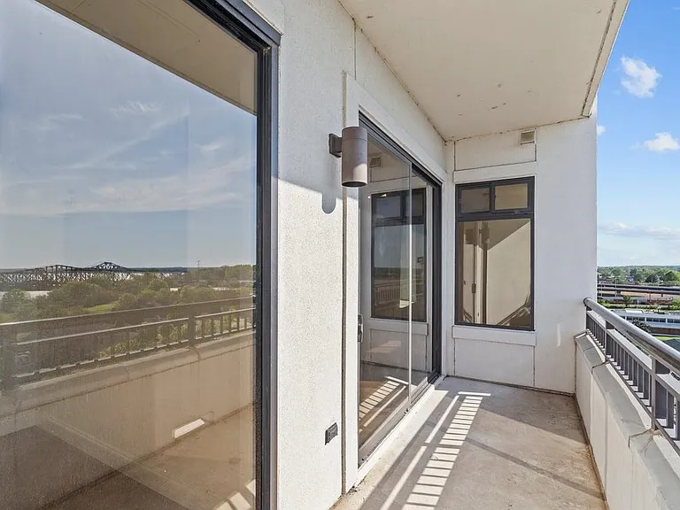 717 Riverside Dr — Photo 13