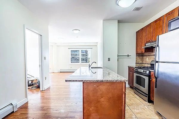 1st image of 1203 Jackson Ave APT 5B
