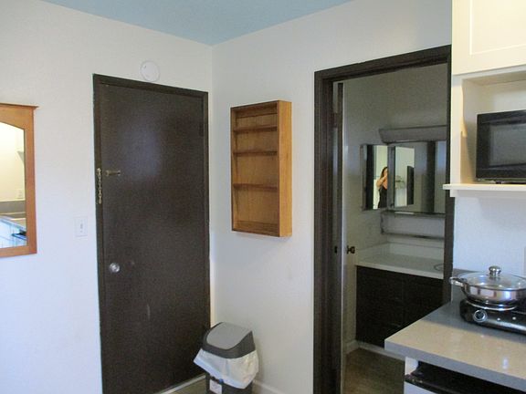 2nd image of 161 Lanakila Pl