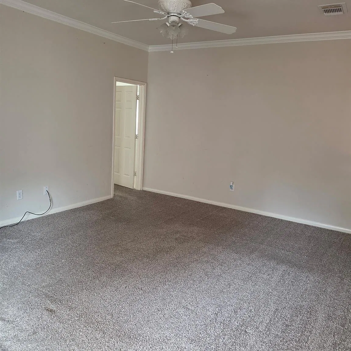 5 bed, 3.5 bath, 3421 sqft, $3,000 — Photo 4