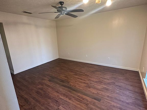 2nd image of 1301 Louisville St #35