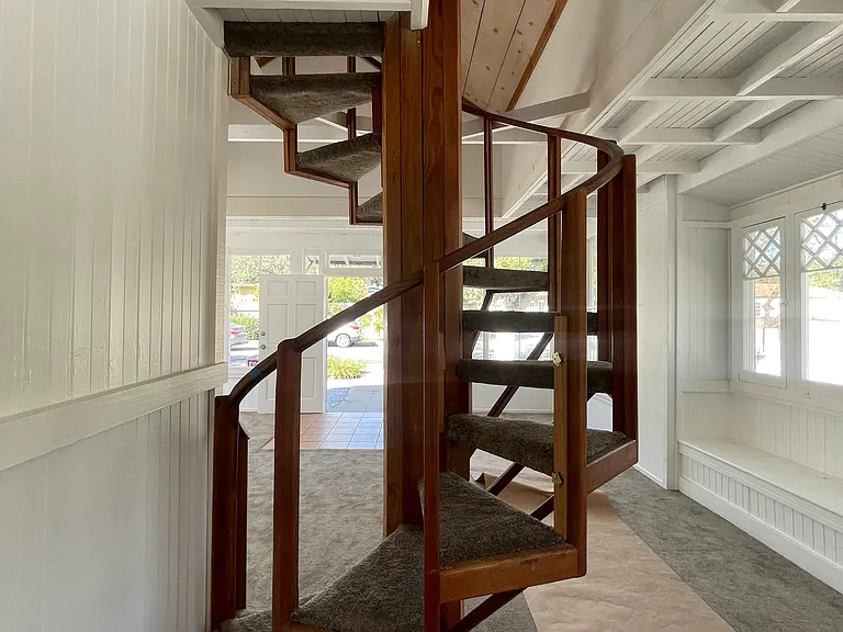 940 E Arrow Hwy — Photo 22