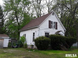 260 W 1st St, Galesburg, IL 61401