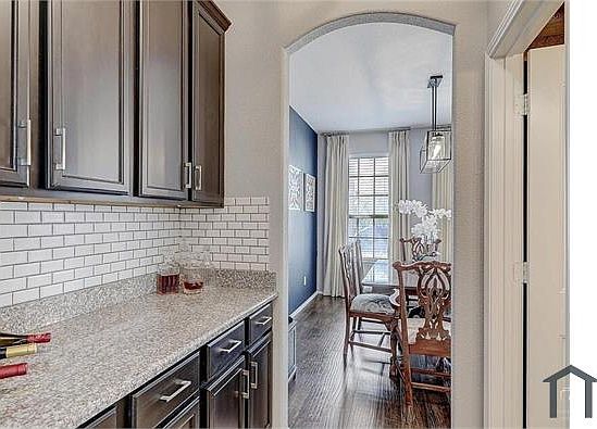 3rd image of 1009 Bruni Ct