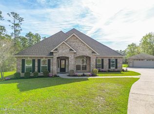 7808 Zachary Oaks Dr, Biloxi, MS 39532
