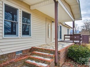 170 Styles Rd, Burnsville, NC 28714