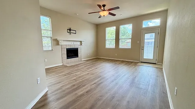1700 Summerfield Dr — Photo 16